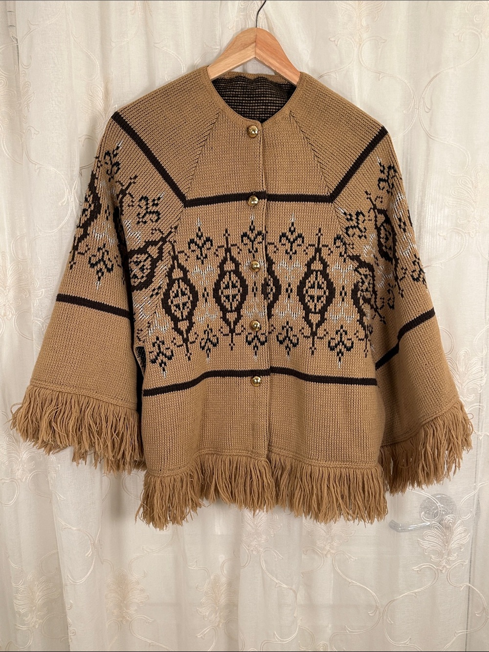 Vintage 70s Sturbridge Southwestern Knit Button Up Fringe Poncho Cape